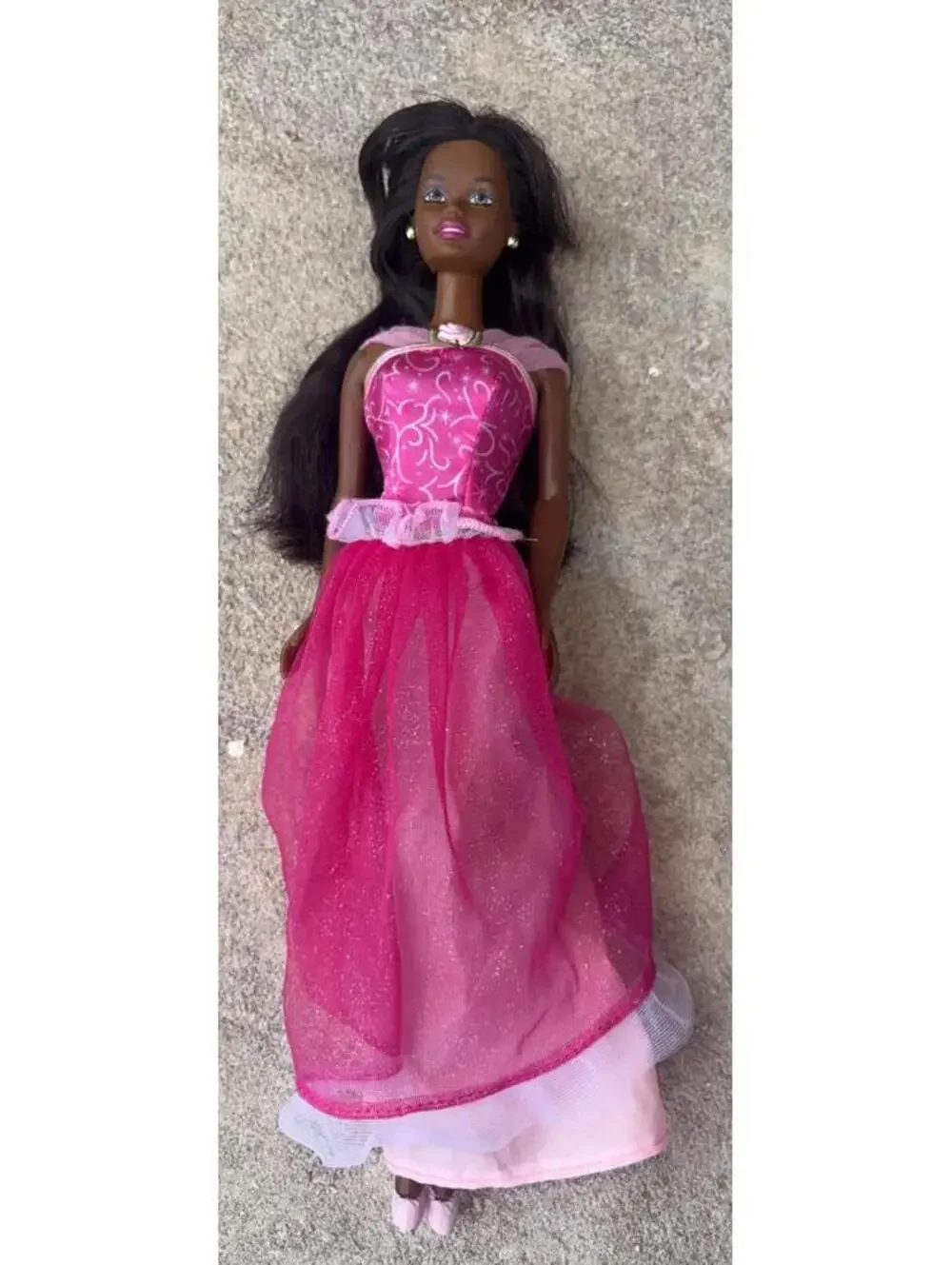 Pretty Princess Barbie Doll African American 2002